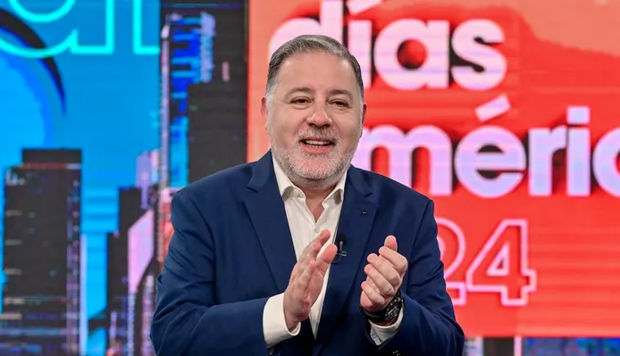 Sorpresa en A24: echaron a Fabián Doman y estalló en redes