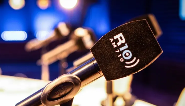 Radio 10 renueva sus noches con Marcela Feudale y Luciano Galende